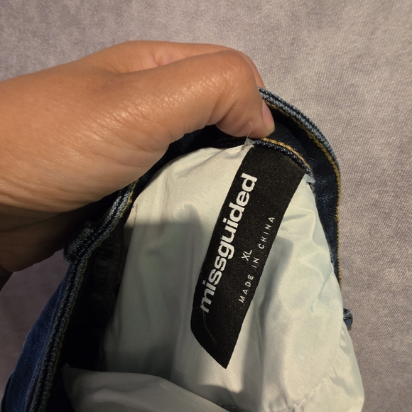 Missguided Dark Blue Frayed Hem Denim Mini Skirt - Picture 5 of 5